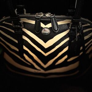 COACH PEYTON DOME ZEBRA PRINT SATCHEL PURSE BAG LEATHER BLACK&TAN